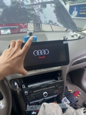 Lắp đặt màn hình android ô tô tại OtoHome