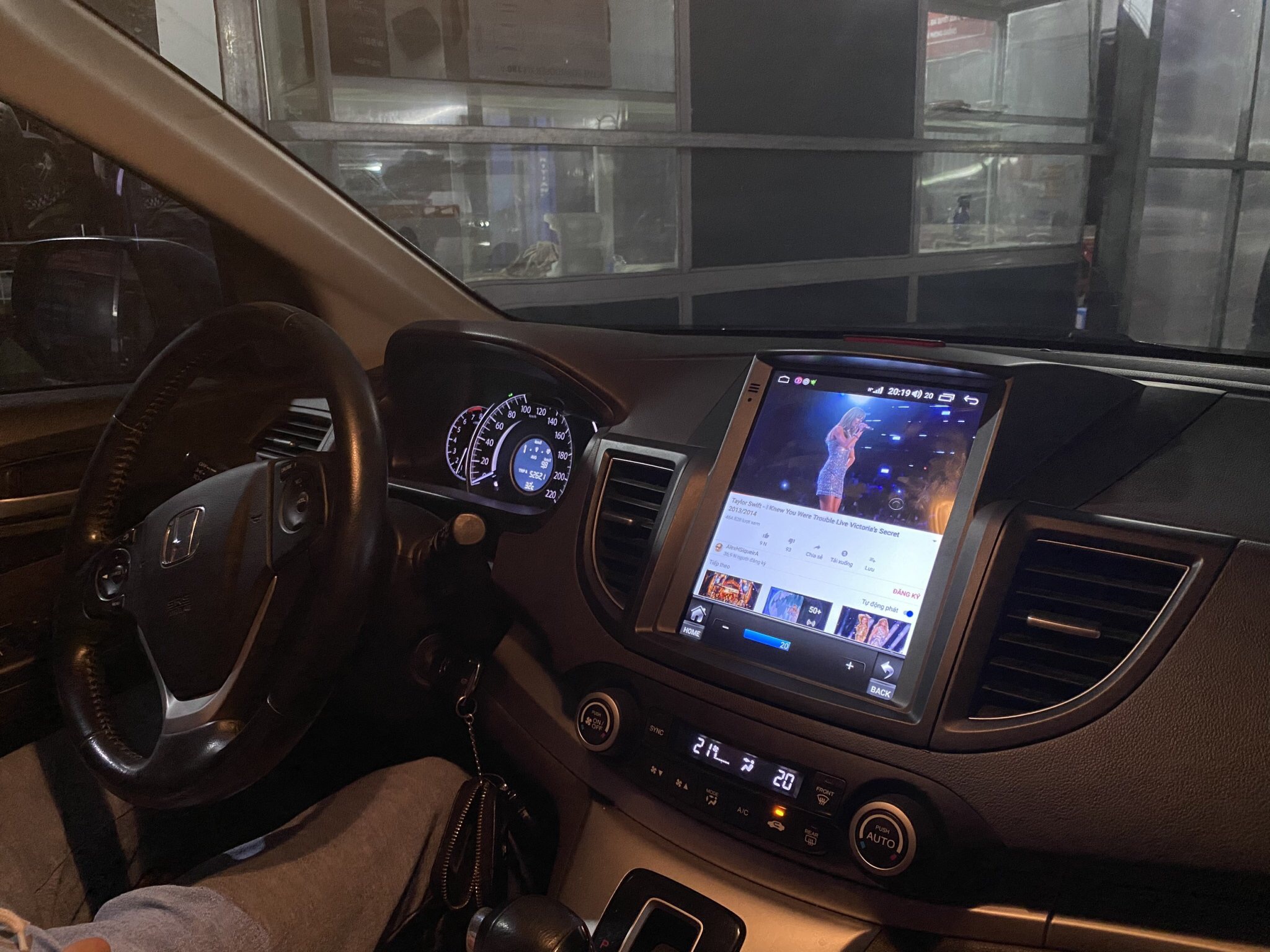 Màn hình Tesla xe Honda CRV 2012-2016 - Ảnh 2